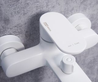 WasserKRAFT Mindel 8501 Смеситель для ванны с коротким изливом