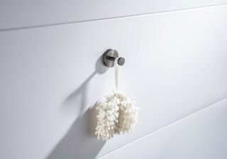 Крючок Aquatek Бетта AQ4601BGM шлифованный чёрный хром