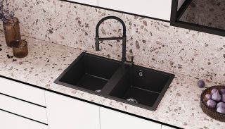 Смеситель для кухни Ulgran Classic U-024-344 с высоким гибким изливом ультра-чёрный