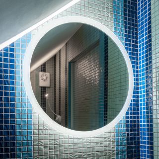 Зеркало с LED-подсветкой Melana MLN-LED048 60см