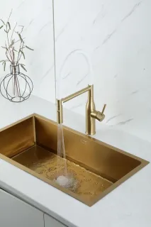 Смеситель для кухни Gappo G4098-23 с гибким изливом золотой сатин